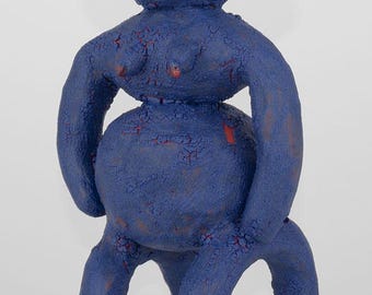 ｓｔａｎｄｉｎｇ ｂｌｕｅ ｇｕｙ