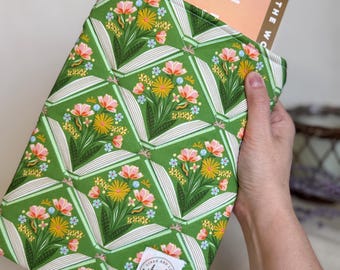 Quilted Book Sleeve-Medium | Padded Book Protector | Organic Cotton Fabric Cover
