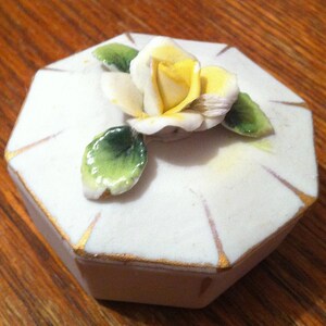 White porcelain candle holder with cover