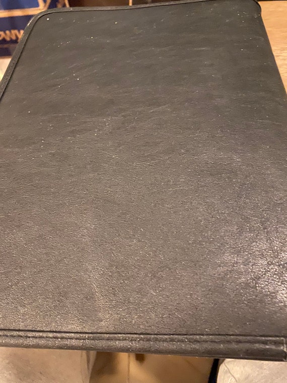 Leather Executive Binder - image 4