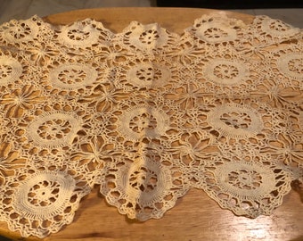 Conjunto de 13 Doilies de croché a mano