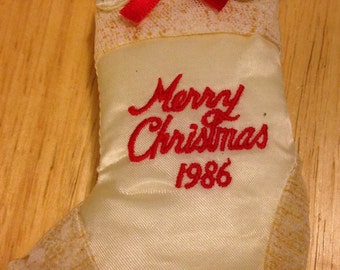 Merry Christmas 1986 Cat in Stocking Ornament