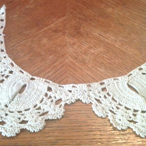 Antique Hand Crocheted Lace Collar image 1