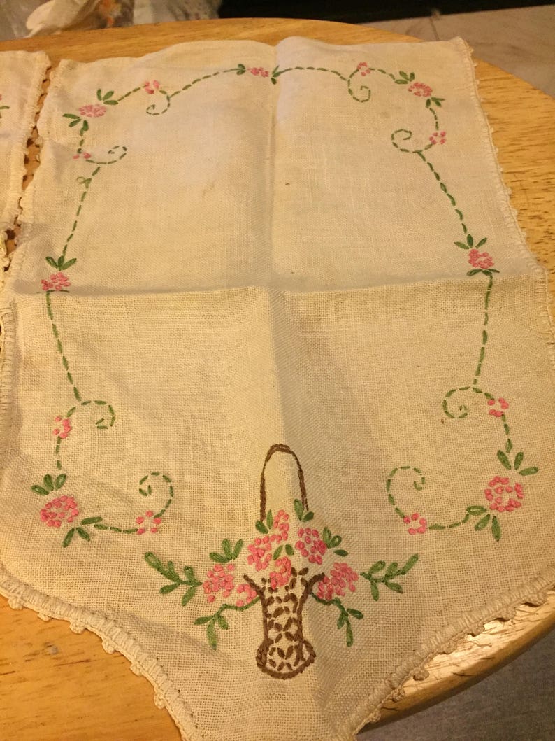 Hand Embroidered Fingertip Towels Set of 2 Etsy