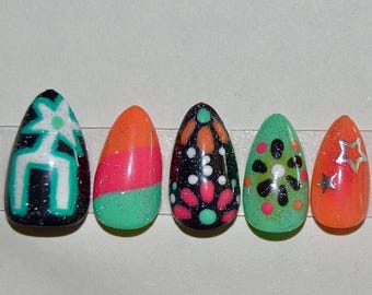 Spurs Fiesta Press-On Nails