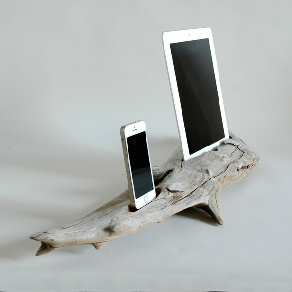 Docking Station / Driftwood - No. 577