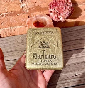 vintage marlboro cigarette lighter Keychain Butane Just got one of these