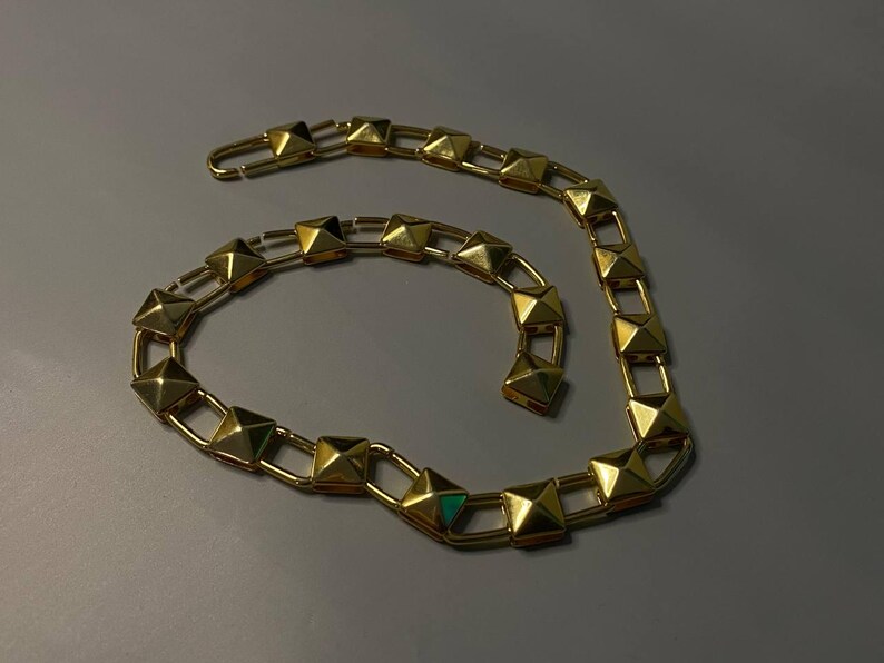 Valentino Gold Pyramid Style Rockstud Link Chain Necklace 40cm image 6