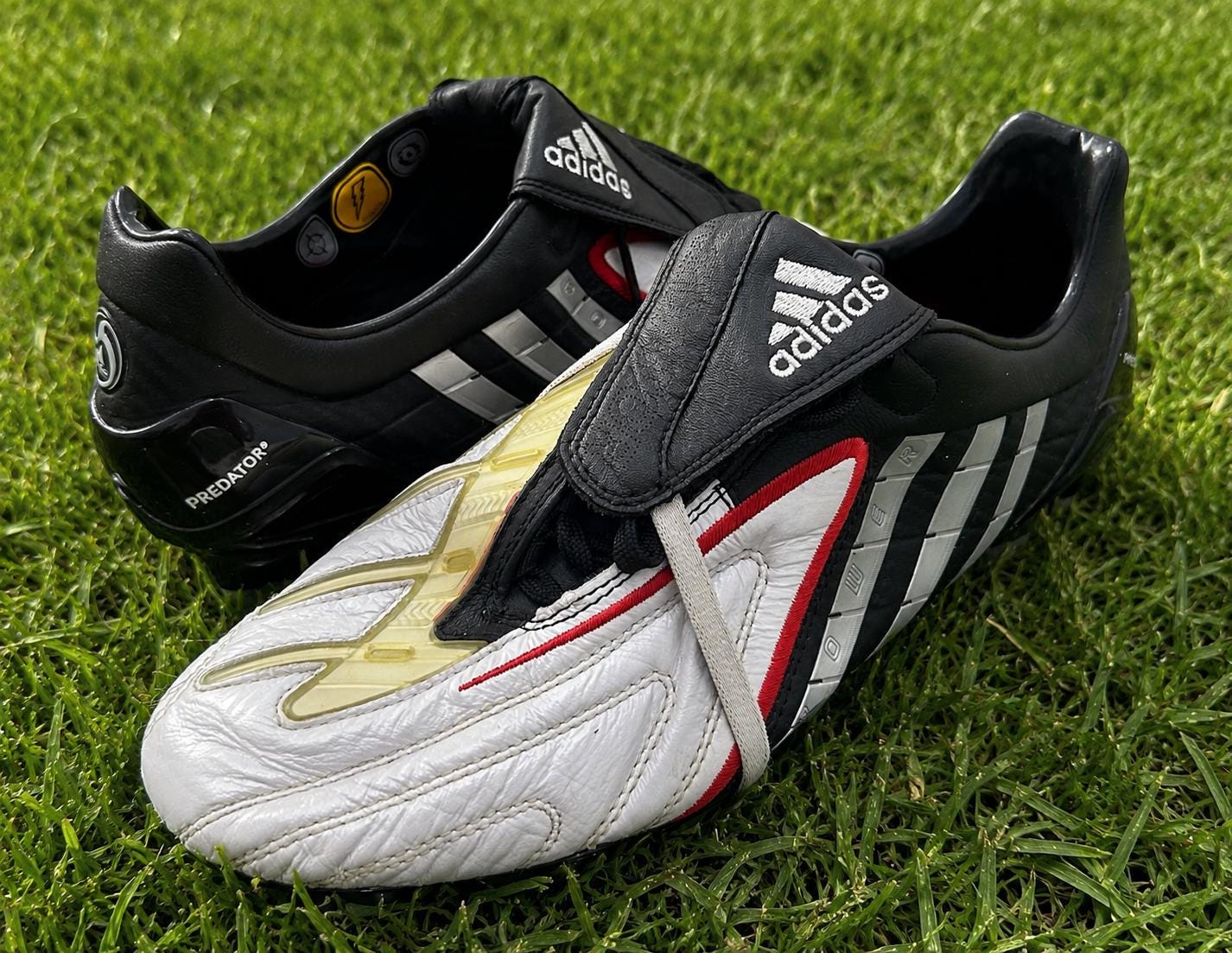 Adidas vintage football shoes - Etsy 日本