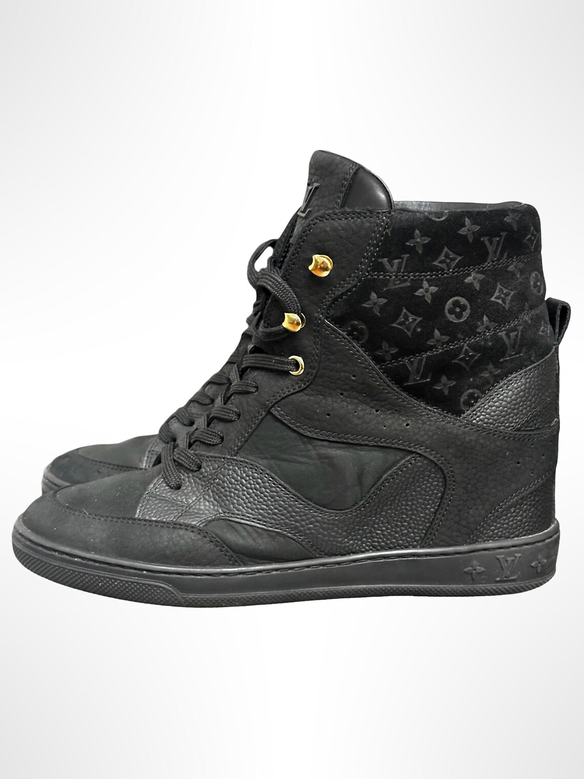 Authentic Vintage Louis Vuitton Black Monogram High Top Wedge Sneakers Size 37, foto 3 di 5