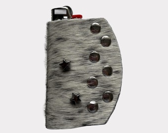 Custodia per accendino in pelle bovina fatta a mano, porta accendino in pelle unico nel suo genere, fodero per accendino in pelle con pelo, accessorio western boho, copri accendino
