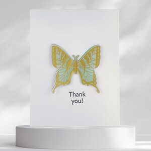Carte de voeux blanche faite main avec un motif papillon en or métallique - Papeterie élégante et unique
