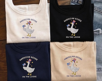 Amerikanische Gans auf dem losen bestickten Trägershirt, Vaterländischen-Gans-Hemd, USA-Sommer-Outfit, lustiger vierter Juli-Behälter