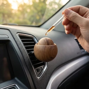 Natural Wood Car Essential Oil Diffuser, Vent Clip Aromatherapy Accessory