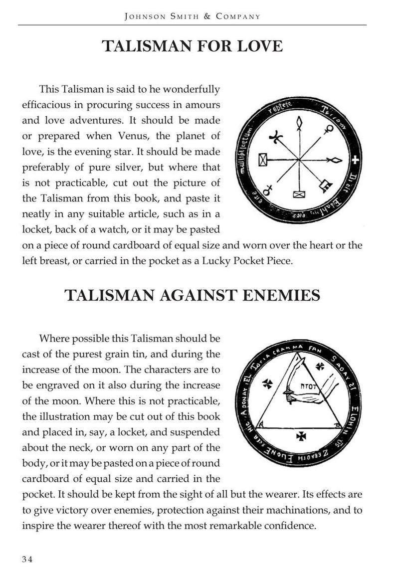 Op de afbeelding: Een pagina van Johnson Smith & Company met twee cirkelvormige talisman-illustraties. De bovenste talisman voor liefde toont geometrische lijnen en symbolen. De onderste talisman tegen vijanden toont een hand die een zwaard vasthoudt.
