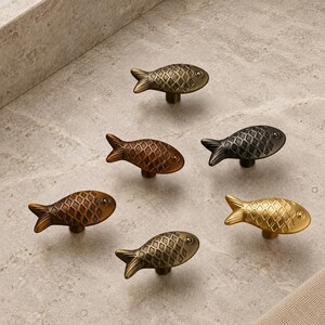 Tiradores para armarios con forma de pez, tiradores para cajones de estilo costero, herrajes náuticos para cocina, tiradores para cómodas de estilo vintage, pomos decorativos para armarios, cinco colores.