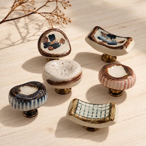 Ceramic Cabinet Knobs, Vintage Style Drawer Pulls, Blue and White Dresser Knobs, Decorative Kitchen Cupboard Hardware, 6 Unique Designs