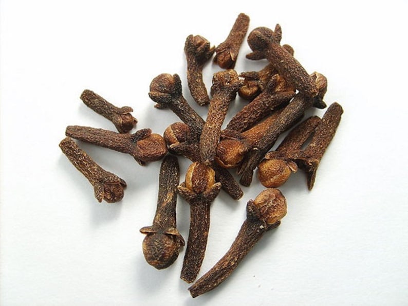 Cloves, Whole, Syzygium aromaticum, syn. Caryophyllus aromaticus image 2