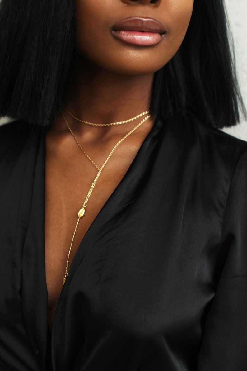 FINALIST of Etsy Design Awards/// THE COWRIE Infinity Necklace image 5