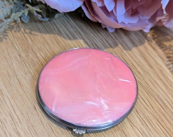 Vintage Gwenda Powder Compact Pink Pearl Lucite, c1930s, Original Puff Sifter