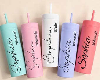 Personalisierter Trinkbecher mit Namen für die Brautjungfern, 473 ml (16 oz) schmaler Becher, Geschenk für die Brautjungfern, Gastgeschenk zur Hochzeit, Geschenk zum Junggesellinnenabschied, Geschenk für die Trauzeugin