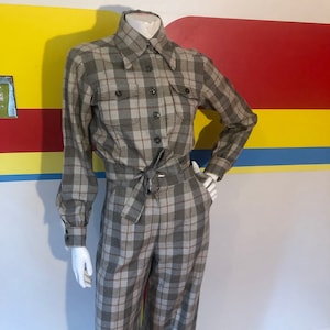 1970s 70s vintage plaid 2 piece set glam rock suit jacket bell bottoms sz s pant suit trouser blouse top shirt crop gray plaid tartan disco