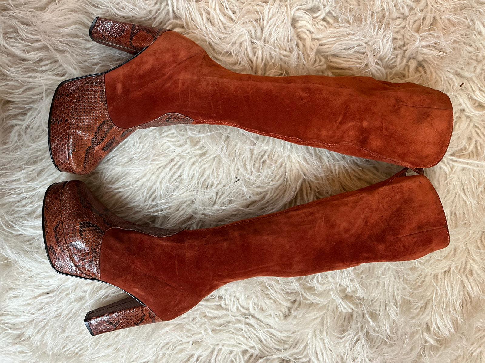 1970s 70s Vintage Rust Suede and Snake Platform Boots Sz 7