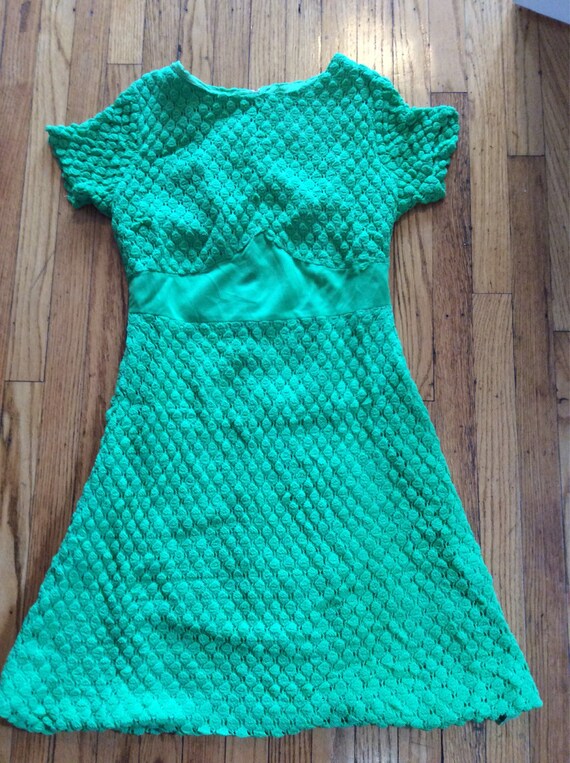 1960s Candy Apple Green Waffle Knit Babydoll Mini… - image 3