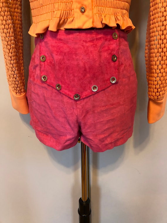 1970s 70s vintage pink velour velvet hot pants sh… - image 2