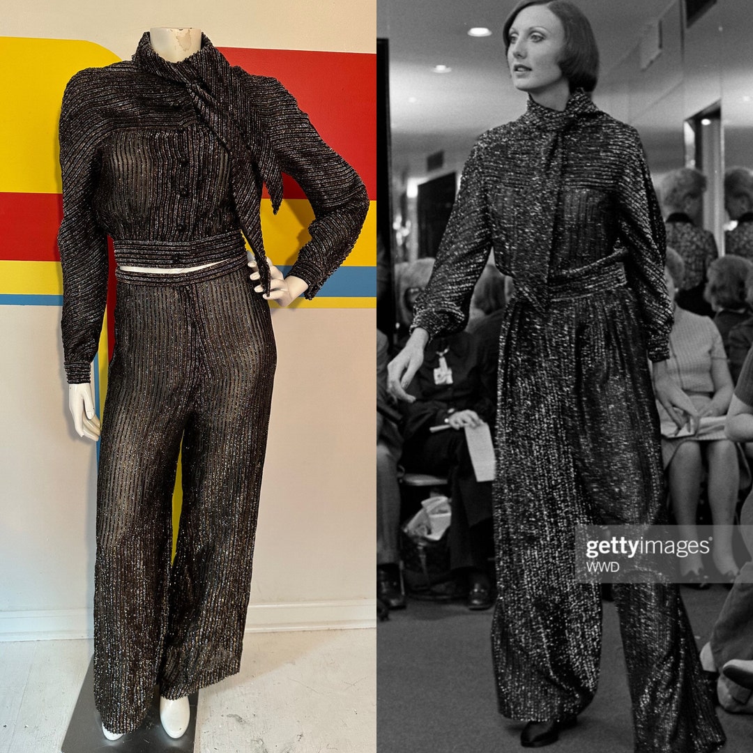 A model wears a look from the Pierre Cardin Spring 1975 Couture... News Photo - Getty Images