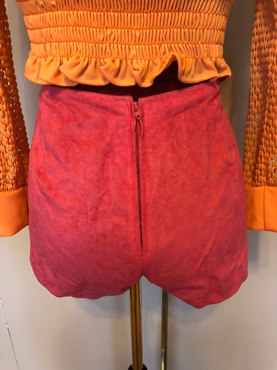 1970s 70s vintage pink velour velvet hot pants sh… - image 4