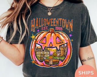 Camiseta de calabaza de Halloween Town, camiseta universitaria Comfort Colors Halloween Town, camiseta gráfica retro de la temporada de Halloween, camiseta preppy de Halloween