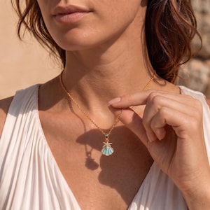 18K Shell Starfish Necklace Dainty Blue Iridescent Pendant Waterproof Surfer Boho Coastal Jewelry Beach Summer Ocean Gift fo Her Friend