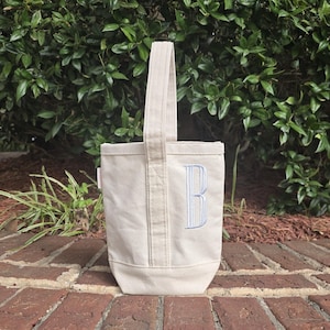 Monogrammed 2 Bottle Wine Tote, Personalized Canvas Wine Tote Bag, Personalized Bottle Bag, Monogram Wine Tote, Bar Shower Gift
