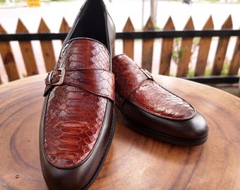 Mocassini con fibbia singola in pitone color rame, realizzati a mano: scarpe in vera pelle di serpente