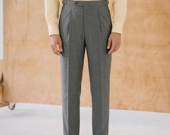Pantaloni eleganti da uomo grigi a vita alta con pieghe, pantaloni sartoriali da lavoro