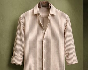 Camicia da uomo in lino a righe beige, vestibilità comoda, elegante casual con bottoni.