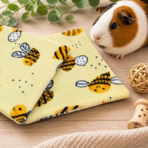 Washable Guinea Pig Fleece Pee Pad: Absorbent Reusable Cage Liner
