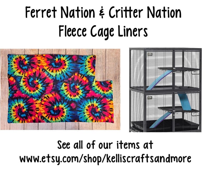 Może przedstawiać: Prostokątna wyści&oacute;łka do klatki z polaru z żywym, wielokolorowym wzorem spiralnym tie-dye. Tekst brzmi: Ferret Nation & Critter Nation Fleece Cage Liners. See all of our items at www.etsy.com/shop/kelliscraftsandmore. Widoczna jest czarna klatka druciana.