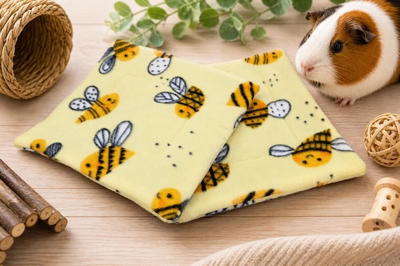 Washable Guinea Pig Fleece Pee Pad: Absorbent Reusable Cage Liner