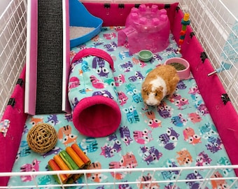 Absorbent Washable Fleece Cage Liner for Guinea Pig Rabbit Ferret Hedgehog. Easy to clean!