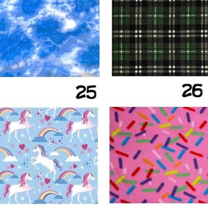 K&ouml;nnte beinhalten: Ein Raster aus vier Stoffmustern mit den Nummern 25, 26, 27 und 28. Muster 25 ist blaues Batikmuster. Muster 26 ist ein gr&uuml;n-schwarz-wei&szlig;es Karomuster. Muster 27 zeigt wei&szlig;e Einh&ouml;rner, Regenb&ouml;gen und Herzen auf Blau. Muster 28 ist rosa mit bunten Streuseln.