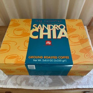 Collection Illy de tasses à expresso Sandro Chia (6 tasses + soucoupes, 1997, emballage d'origine) image 1