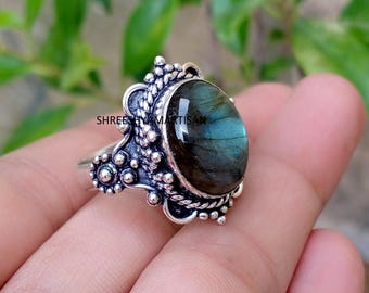Anello con pietra preziosa di labradorite naturale*Anello in argento sterling 925*Fatto a mano -Anello di tendenza*Anello delicato*Bellissimo anello*Anello di forma ovale*Regalo per lei