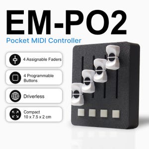 Pode incluir: O controlador MIDI de bolso EM-PO2 é um dispositivo retangular preto com quatro faders verticais brancos e quatro botões quadrados brancos. O texto na imagem lista 4 faders atribuíveis, 4 botões programáveis, operação sem driver e dimensões de 10 x 7,5 x 2 cm.