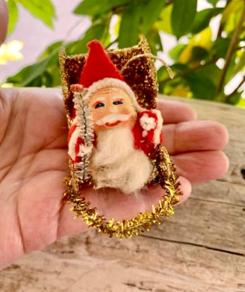 Vintage Weihnachtsmann Weihnachtsschmuck Putz Santa Schlitten Ornament Glitzer Karton 1940 1950 Shiny Brite Weihnachtsmann Brush Baum Retro Kitsch RAR Bild 3