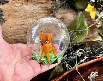 Vintage Kunstlerschutz Deer Fawn Christmas Ornament West Germany Blown Glass Diorama Wire Wrapped Ornament 1950 1960 Retro Diorama Globe