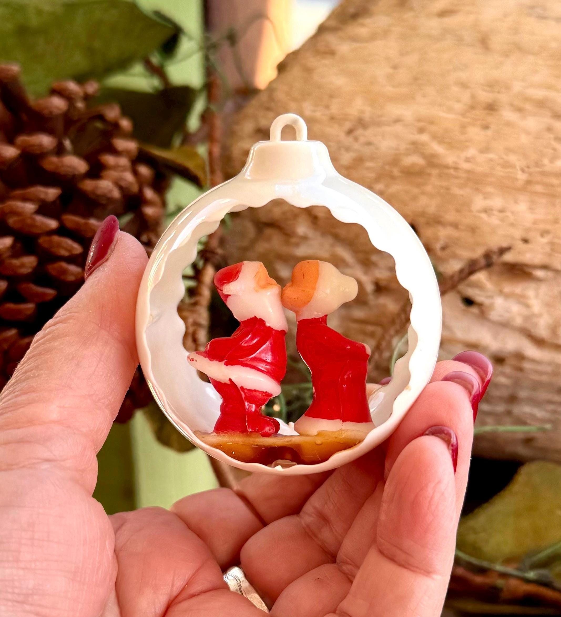 Vintage Jewelbrite Kissing Santa Christmas Ornament 1960 1970 Mr