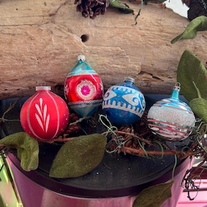 Vintage Indent Stencil Christmas Ornament MCM 1940 1950 Mercury Glass Red Blue Floral Teardrop Poland Germany USA Retro Atomic Decor Set 4