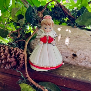 Vintage LEFTON Girl Music Box 1950 1960 MCM Ceramic Girl “My Funny Valentine” Heart Japan Retro Kitsch Decor Romantic Christmas Gift Her